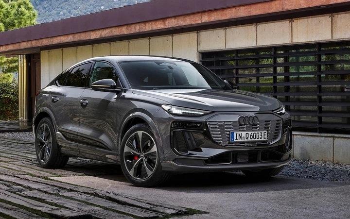 Audi Q6 Sportback e-tron: SUV coupé elettrico con 656 km di autonomia
