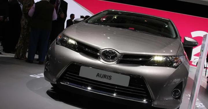 Nuova Toyota Auris: debutta a Parigi 2012