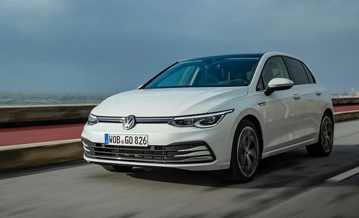 Volkswagen Golf 8: prima prova e prezzi 2020
