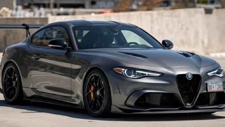 Alfa Romeo Giulia Coupé: render, indiscrezioni e ipotesi 2027