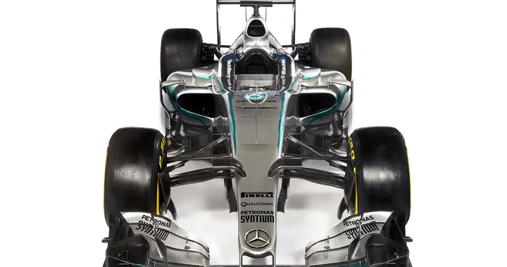 Mercedes W06 Hybrid: nuove foto ufficiali