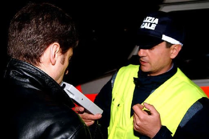 Ad Avellino è vietato ritirare la patente