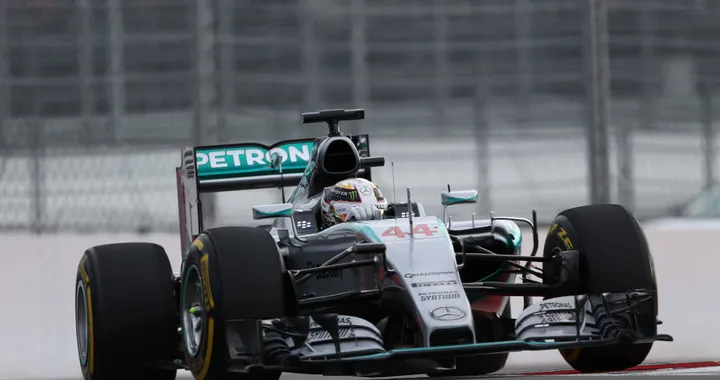 GP Russia 2015: Hamilton domina, la Mercedes è campione