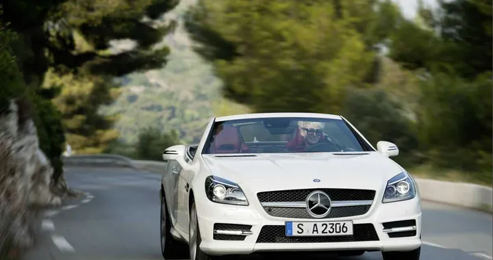 Mercedes SLK 250 CDI: il gasolio debutta sulla cabrio-coupé