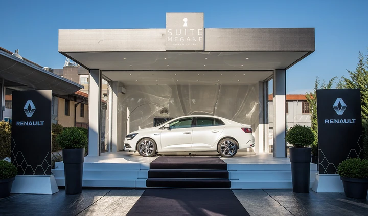 Renault: la Suite Megane Grand Coupé alla Design Week di Milano