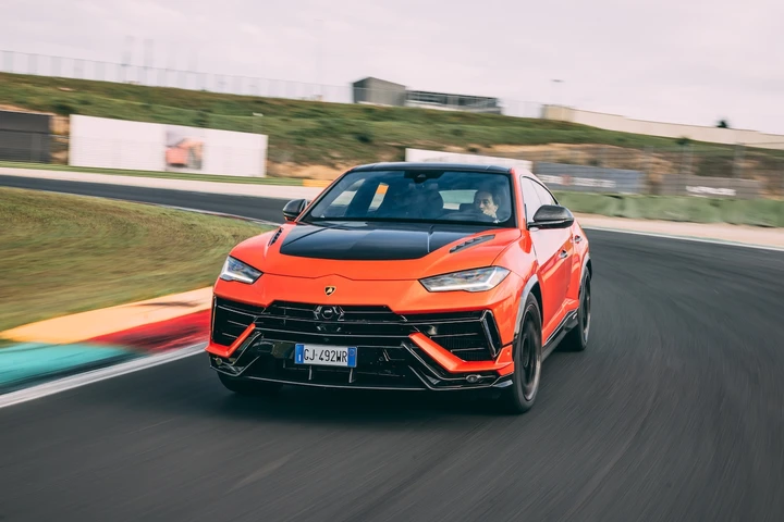 Lamborghini Urus Performante: la prova