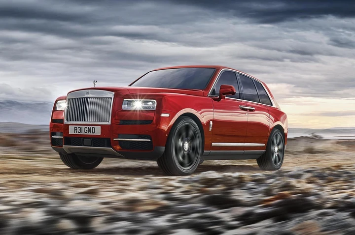 Rolls-Royce Cullinan: immagini ufficiali