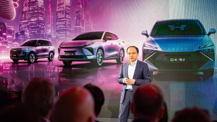OMODA 4 e 5 NEXT: due nuovi SUV al Salone di Parigi 2026