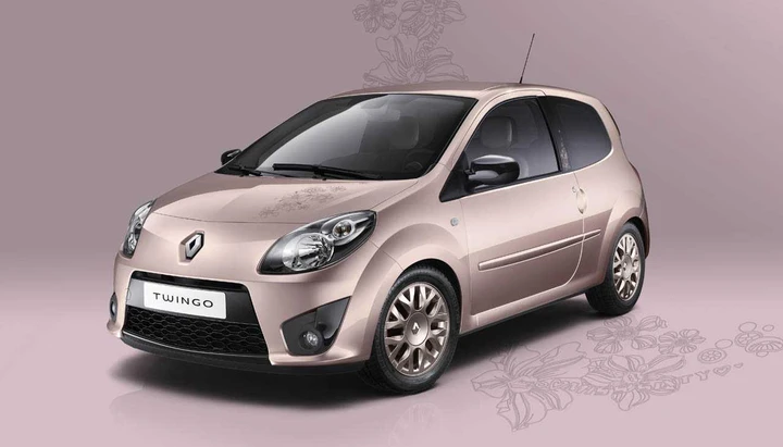 La Twingo veste Miss Sixty. Tentazione al femminile