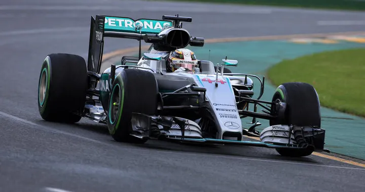 F1, nelle prove libere del GP Australia il miglior tempo è di Hamilton