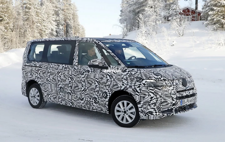 Volkswagen T7: le foto spia della nuova generazione