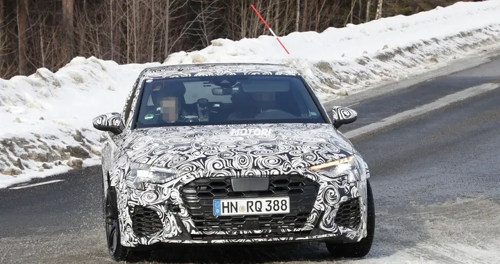 Audi RS3 ed RS3 Sedan: le foto spia
