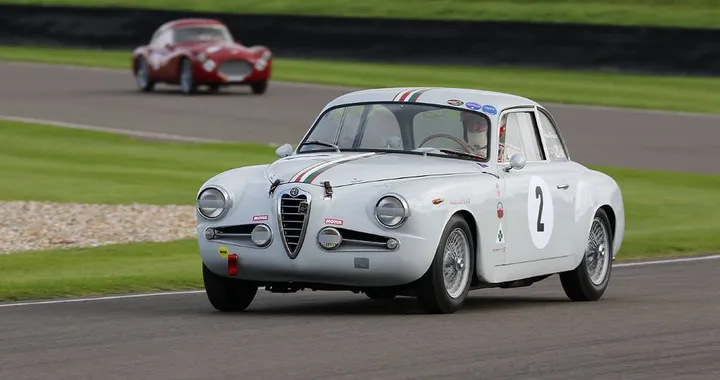 Milano AutoClassica 2025: Alfa Romeo d'eccezione, la 044S e il tributo al cinema