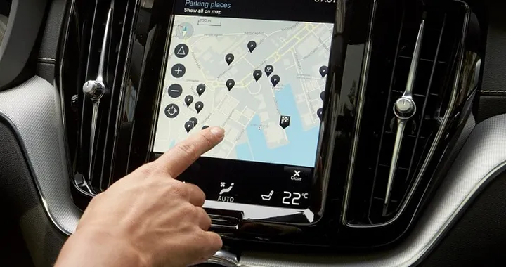 Volvo XC40: sicurezza e infotainment hi-tech per il nuovo SUV compatto