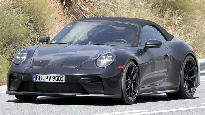 Porsche 911 Speedster 992.2: la leggenda si rinnova