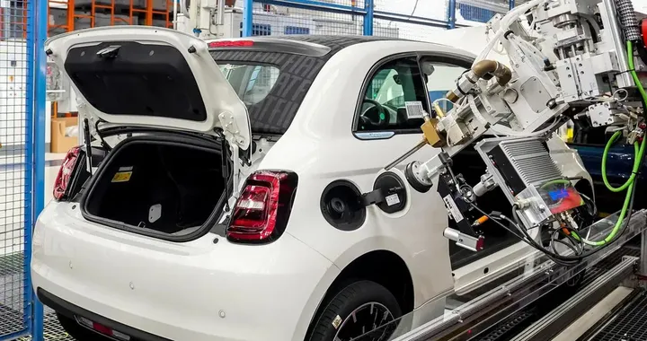 Stellantis, nuovo stop a Mirafiori: produzione ferma tra luglio e agosto