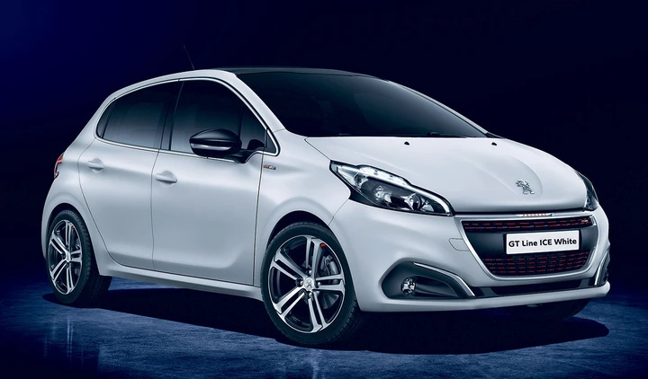 Peugeot 208 GT Line Ice White: prezzo da 21.400 euro