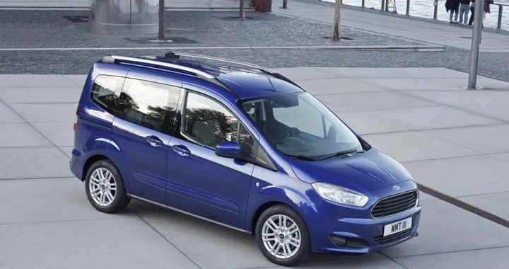 Nuovo Ford Tourneo Courier 2014