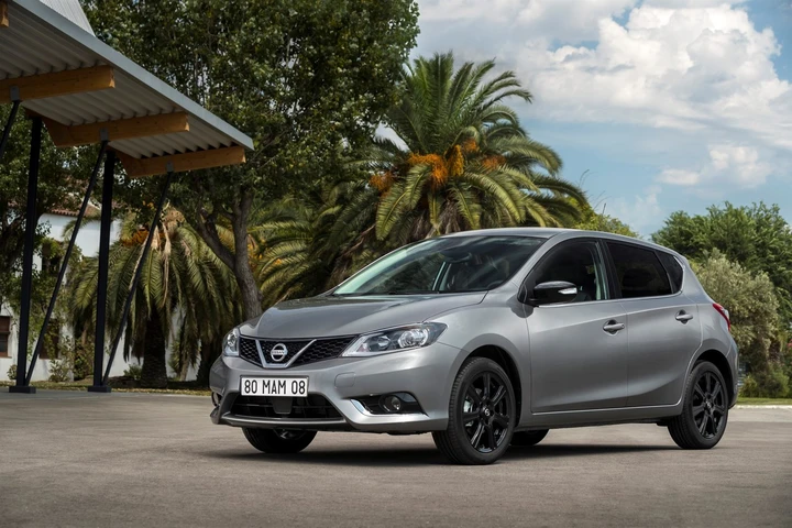 Nissan Pulsar Black Edition: immagini ufficiali