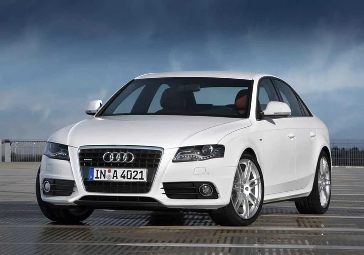 Audi A4 2.0 TDIe e Start 120 CV, da 29.120 euro