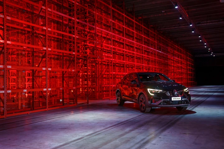 Renault Arkana 2021: immagini ufficiali