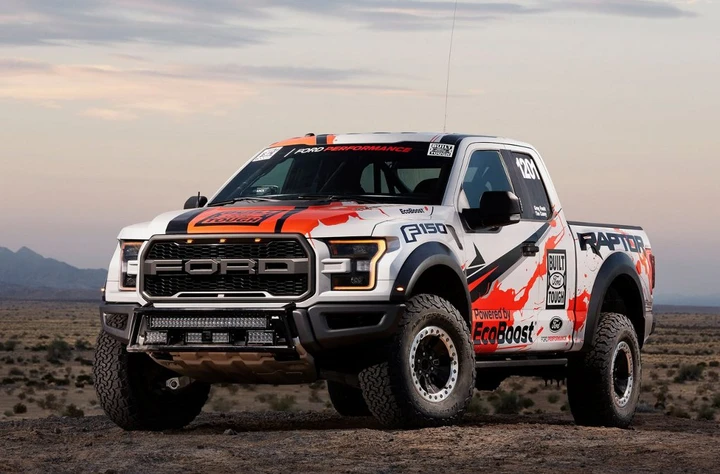 Ford F-150 Raptor Race Truck: pickup in chiave racing