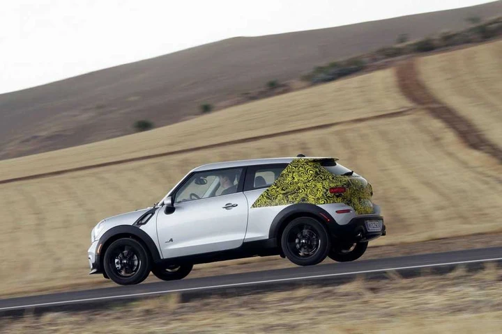 Mini Paceman nuove foto spia