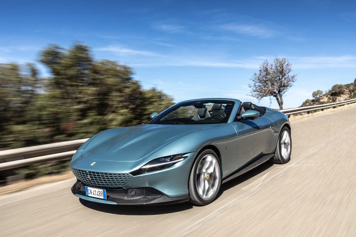 Ferrari Roma Spider: scopre le emozioni in 13,5 secondi