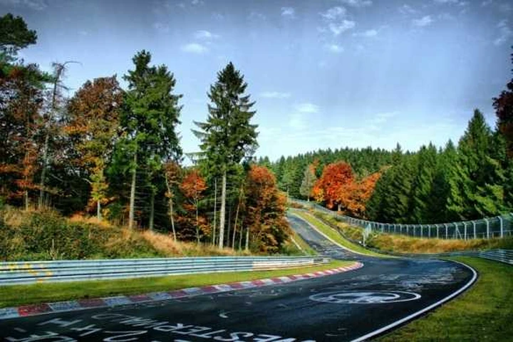Nurburgring: un circuito replica a Las Vegas?