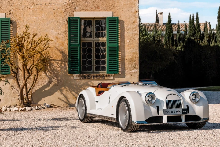 Morgan Midsummer: con Pininfarina nasce un'auto da sogno di 