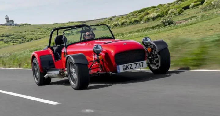 Caterham Seven 485, in arrivo la versione CSR