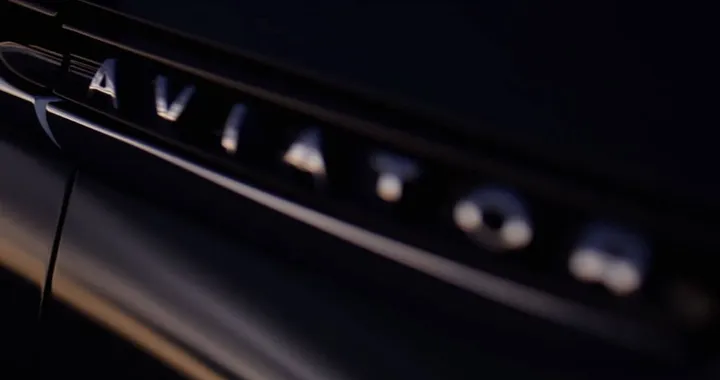Lincoln: il video teaser dell’Aviator Concept