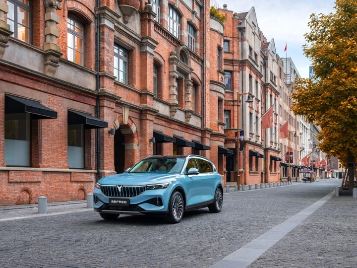 Voyah Free: il SUV elettrico debutta al Macerata Opera Festival 2024