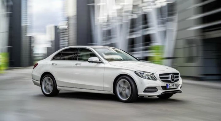 Mercedes Classe C a passo lungo per la Cina
