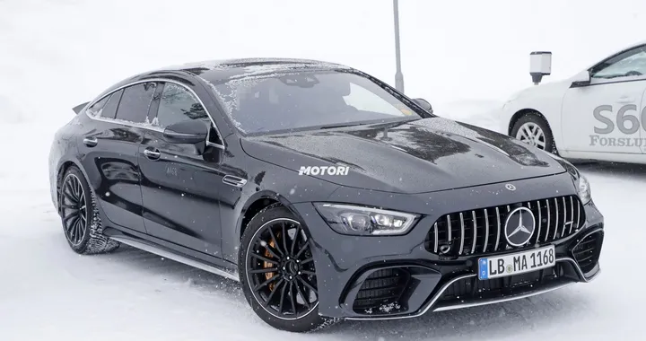 Mercedes AMG GT73 Hybrid: le foto spia