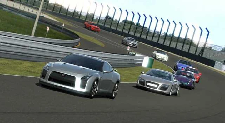 Gran Turismo 6: nei negozi a fine novembre?