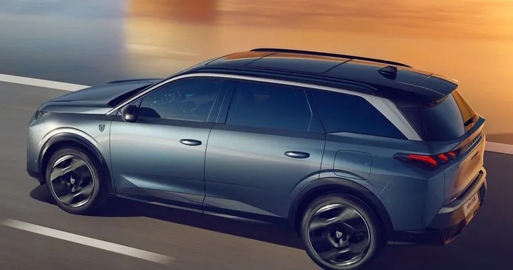 Peugeot E-3008 e E-5008 Long Range: le nuove varianti elettriche con 700 km di autonomia
