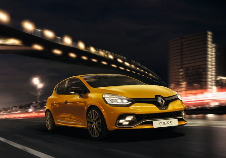Renault Clio R.S. 2016, la gamma si aggiorna