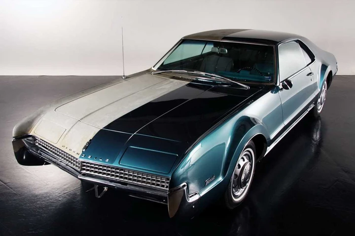 Oldmobile Toronado Two Face: restauro a metà