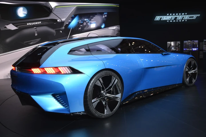 Peugeot Instinct Concept, guida autonoma ed ecosostenibilità