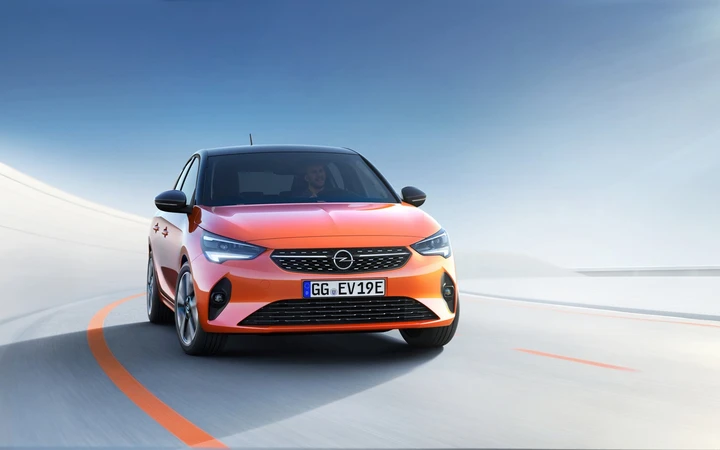 Nuova Opel Corsa, immagini inedite