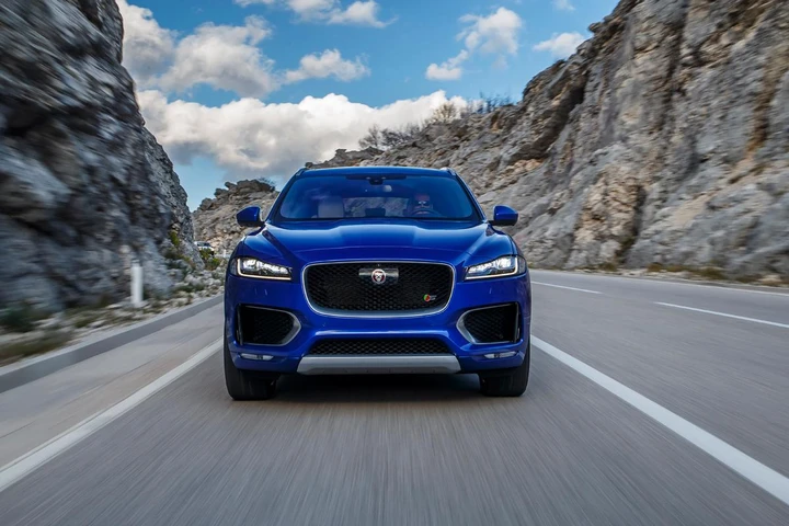 Jaguar F-Pace SVR: test di sviluppo per il SUV estremo
