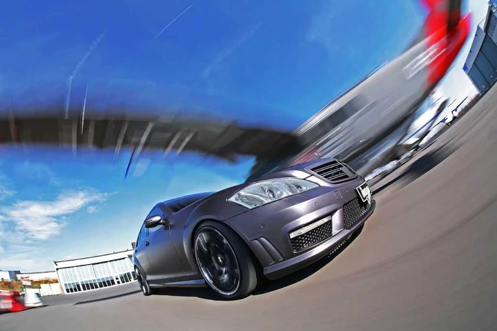 Mercedes Classe S500 by Inden: look AMG