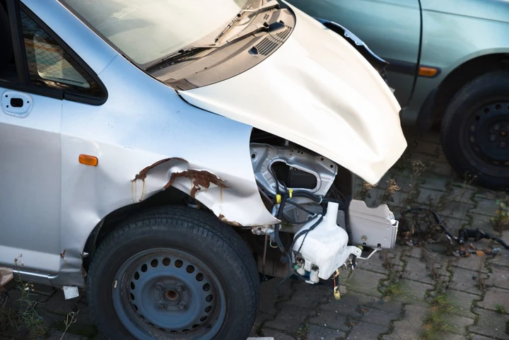 Protagonista in 105 incidenti in 18 anni, condannato per truffa assicurativa