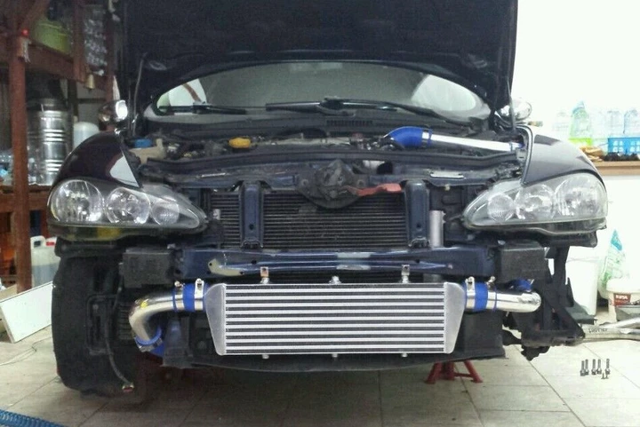 Dove posizionare l’intercooler? Vantaggi e svantaggi