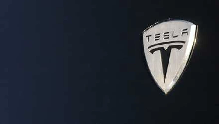 Tesla consegna la 500esima Roadster