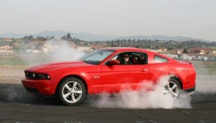 Ford Mustang GT: si festeggia il nuovo 5.0