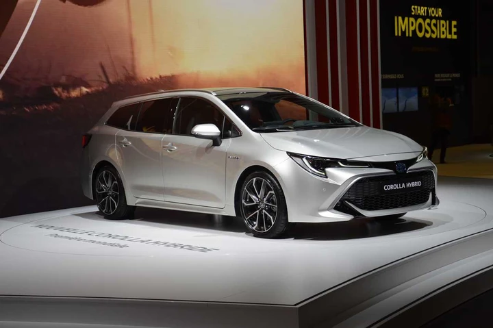 Toyota Corolla Touring Sports: anteprima al Salone di Parigi