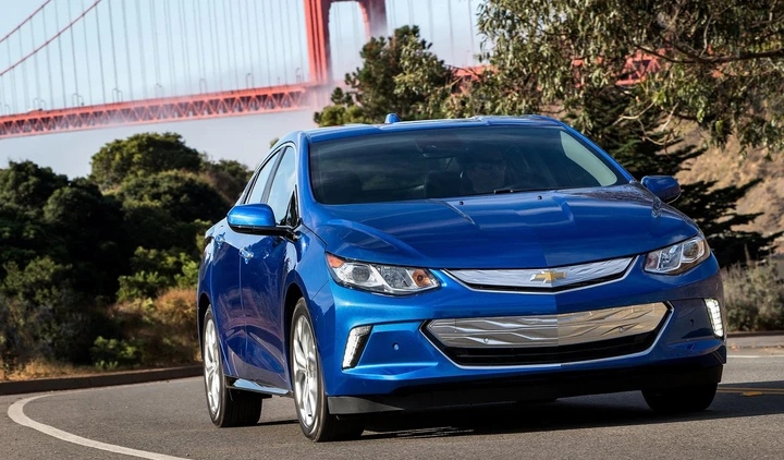 Chevrolet Volt 2016: nuove foto ufficiali