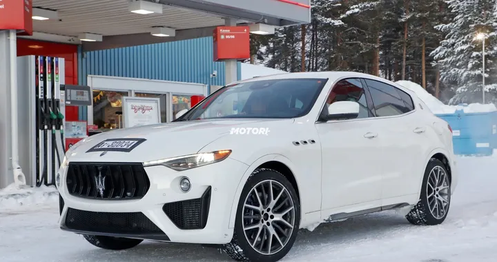 Maserati Levante 2020: foto spia del restyling